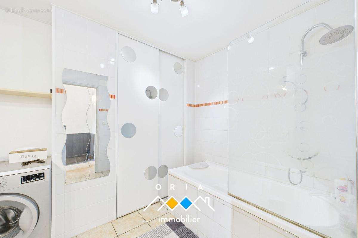 Maison à BAYONVILLE-SUR-MAD