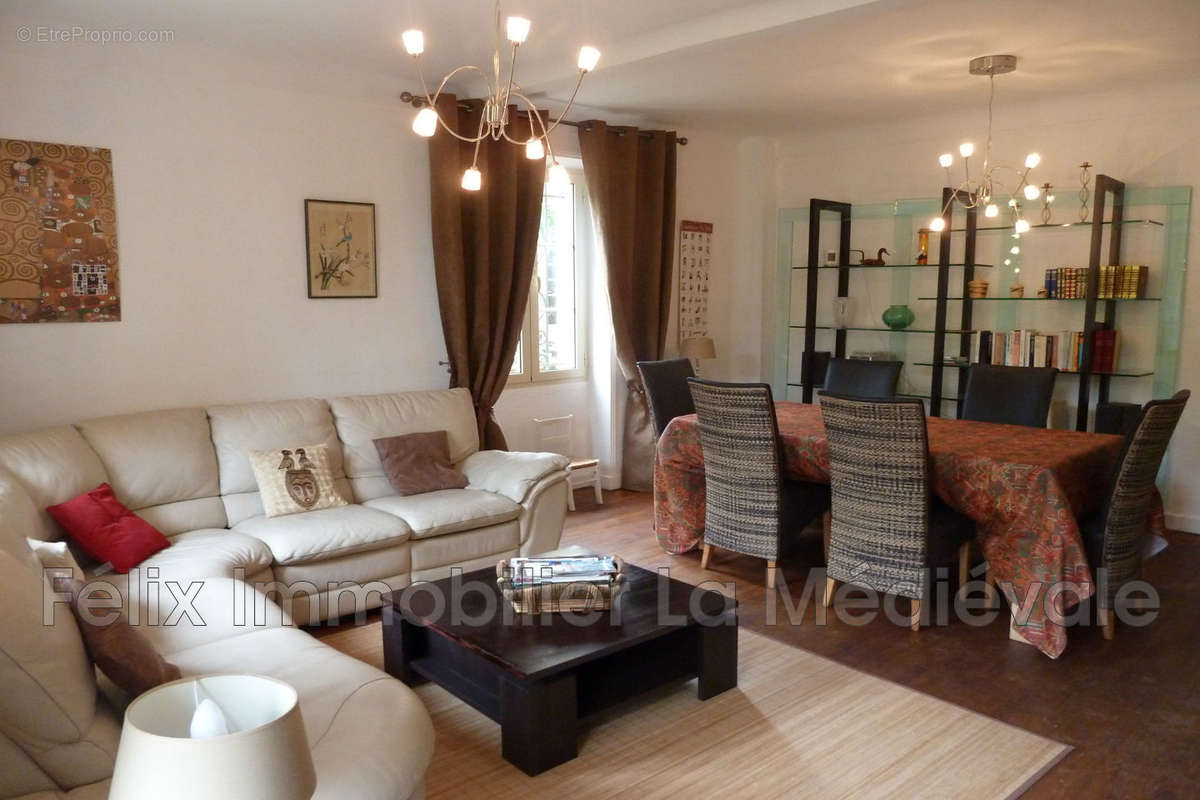 Maison à SARLAT-LA-CANEDA