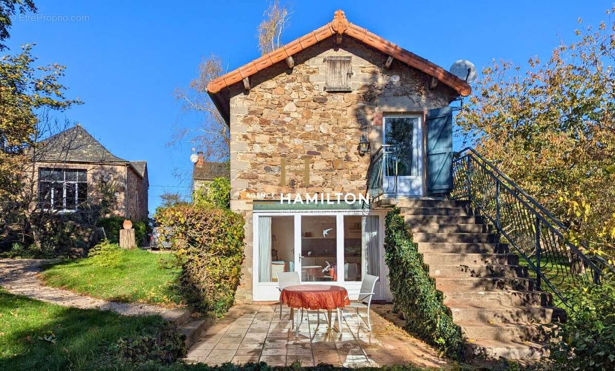 Propriete de charme avec grange et gite - proche laguepie - photo 2