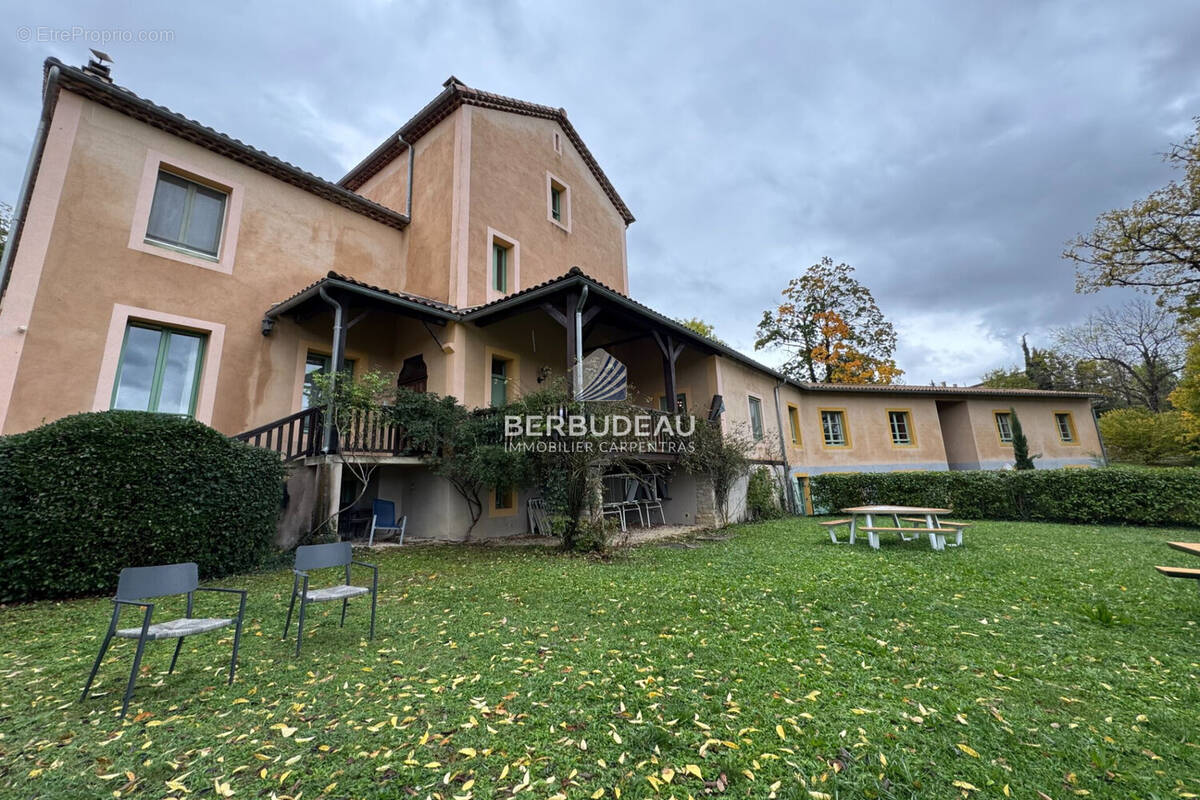 Appartement à MONTBRUN-LES-BAINS