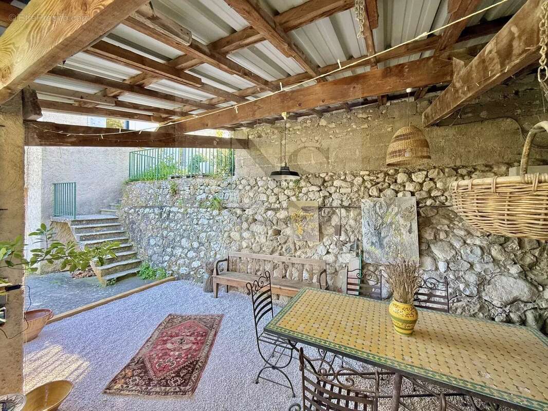 Aix-en-provence / propriété de charme aux pinchinats - photo 24
