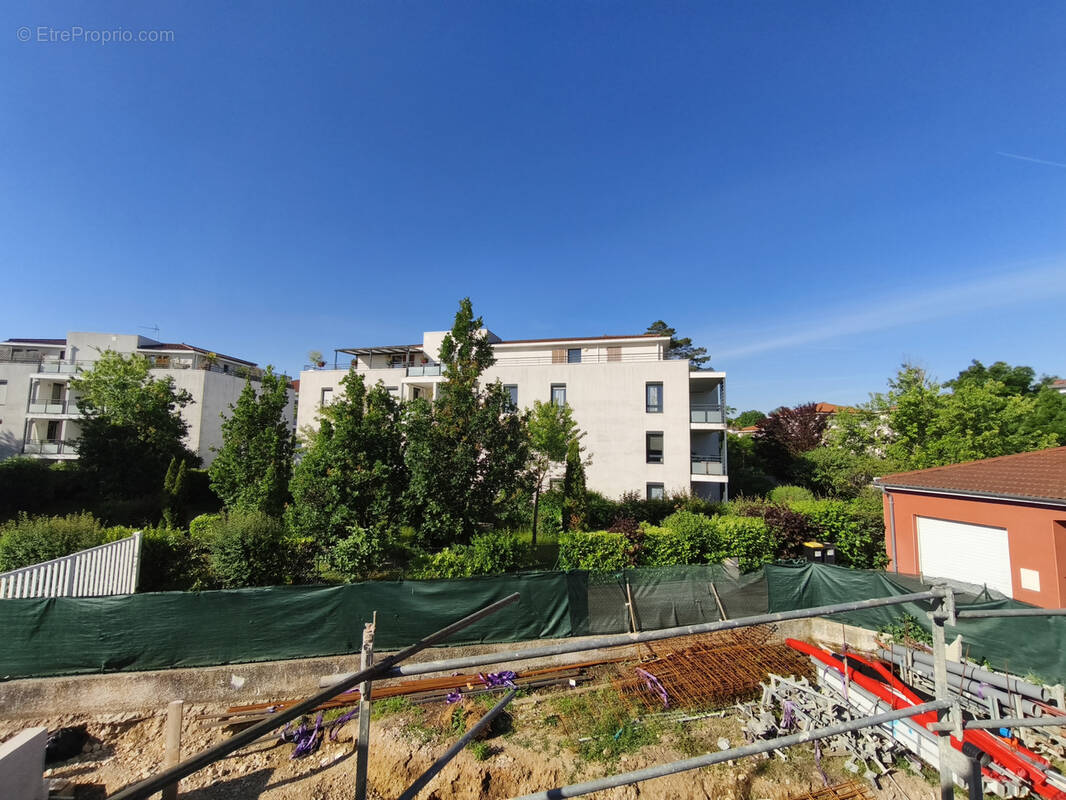 Appartement à SAINT-BONNET-DE-MURE