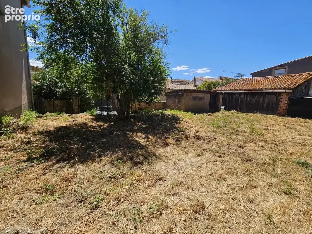 Centre de Servian Vigneronne, double jardin et grand garage - photo 18