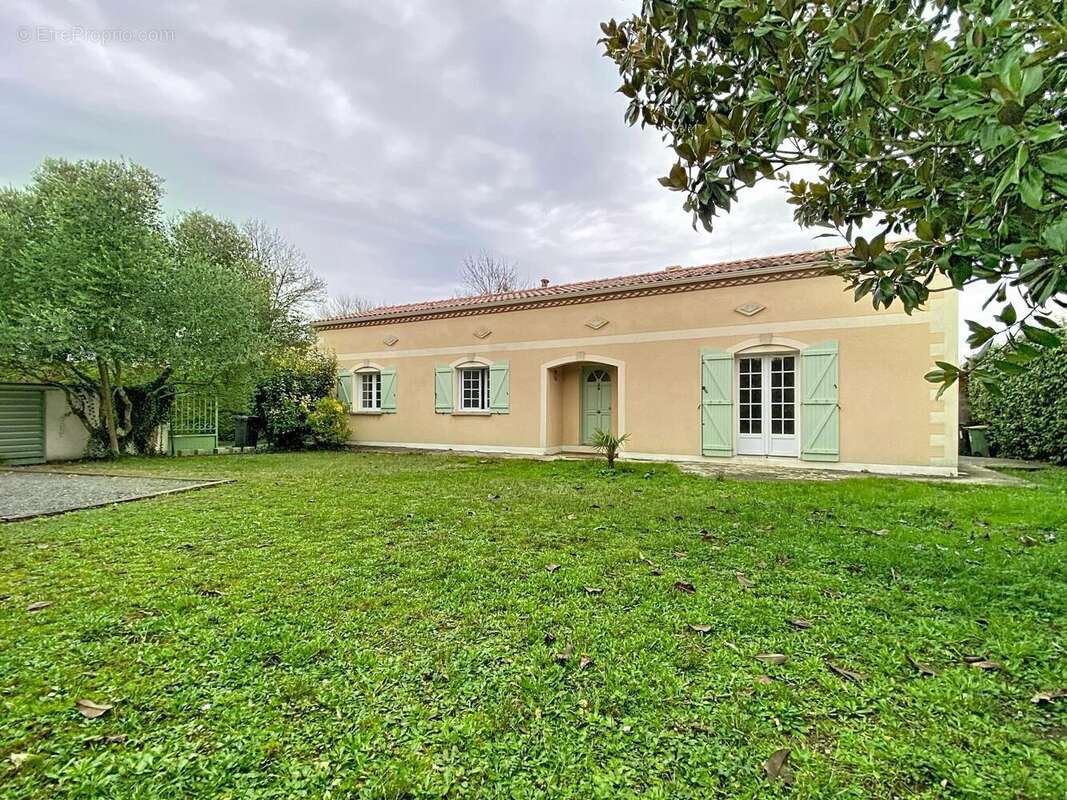 Photo 8 - Maison à LE HAILLAN