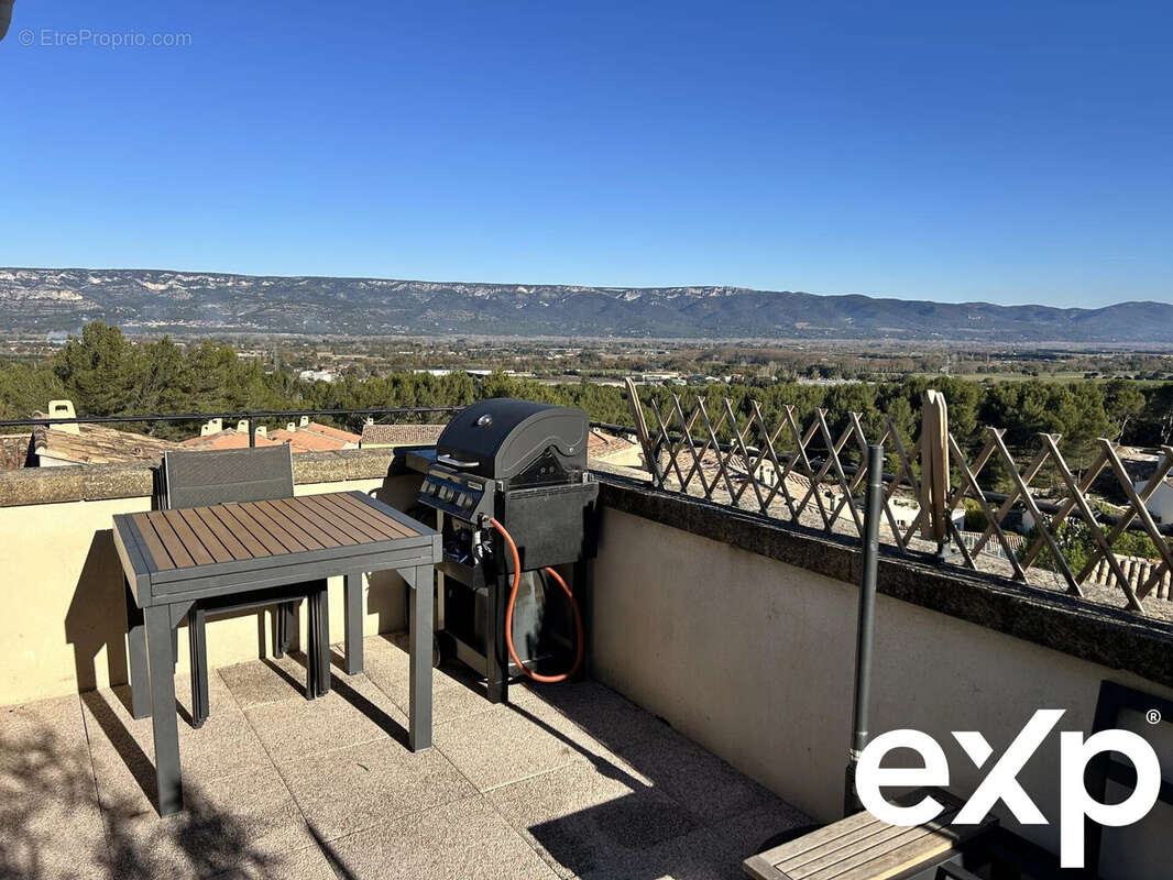 Appartement à MALLEMORT