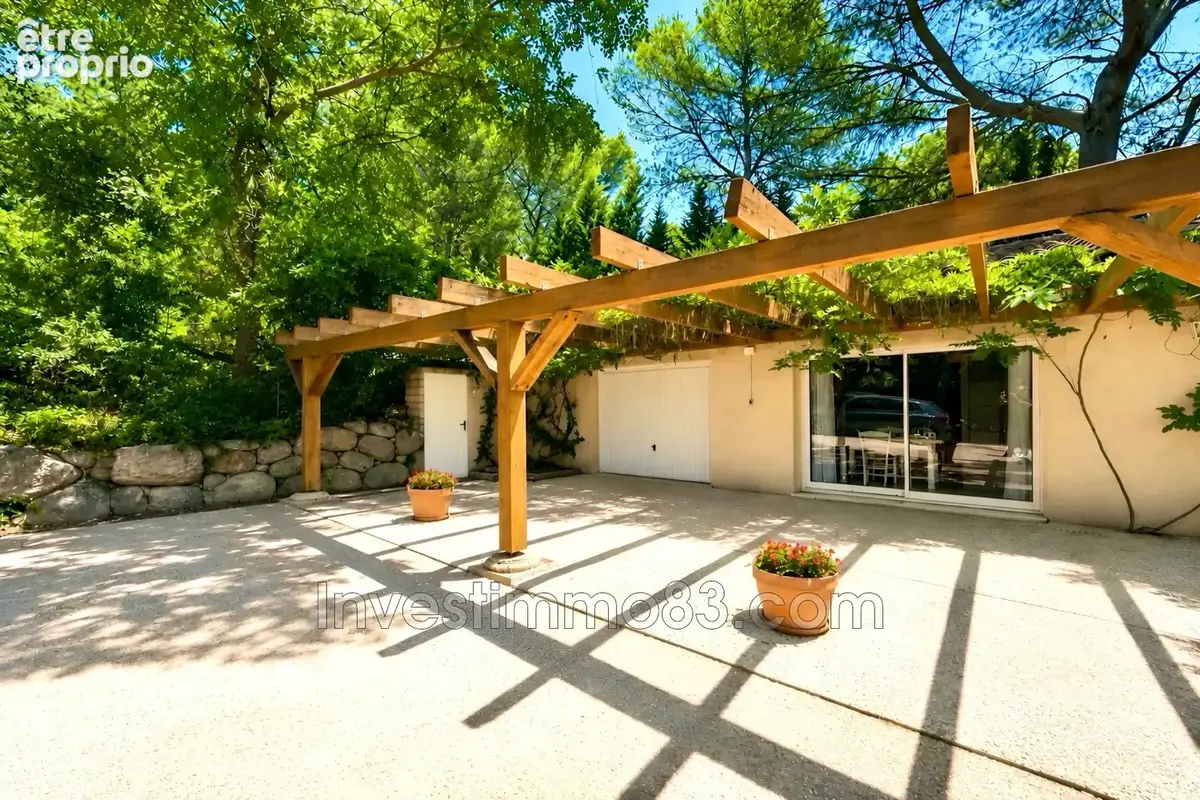 Maison 7 pièces 253 m² à vendre à Chateauneuf-Le-Rouge (13790) - photo 7
