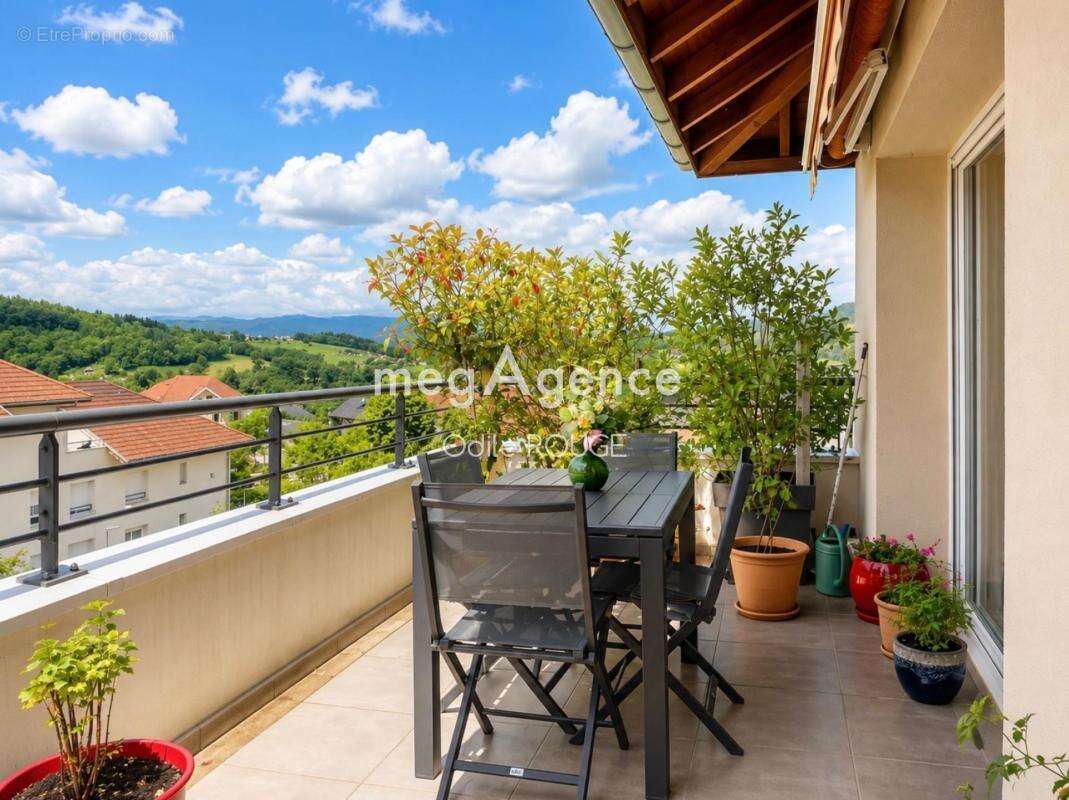 Appartement T2 avec terrasse et place de parking - photo 2