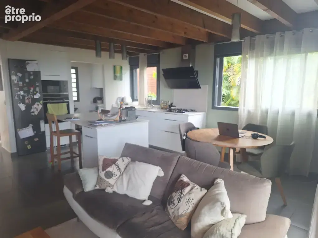 Plaine Saint-Paul : maison de 107m2 avec 4 pièces à acheter - photo 3