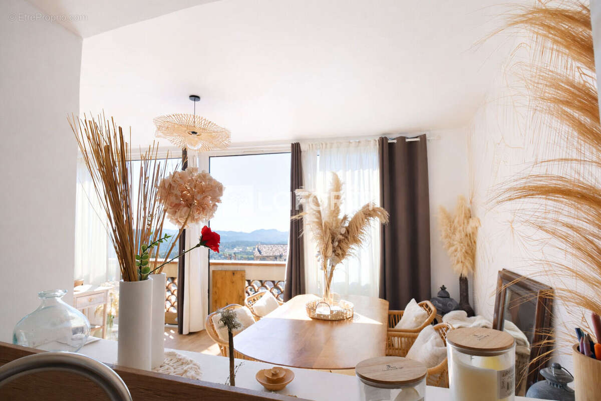 Appartement à MONTAUROUX