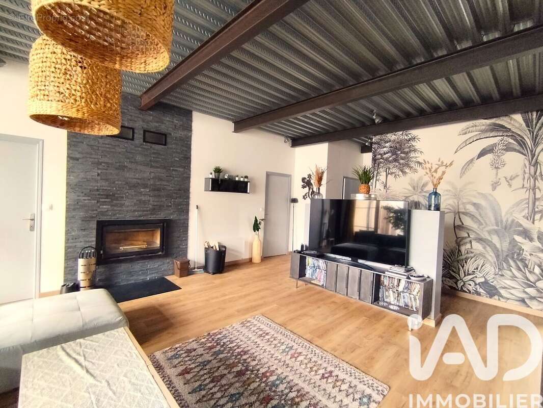 Maison 166 m² à Courteranges  - photo 2
