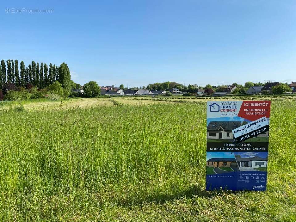 Terrain 746 m² à Maroeuil  - photo 2