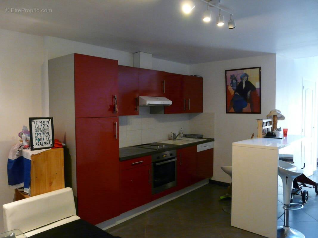 Maison à CASTELNAU-MONTRATIER