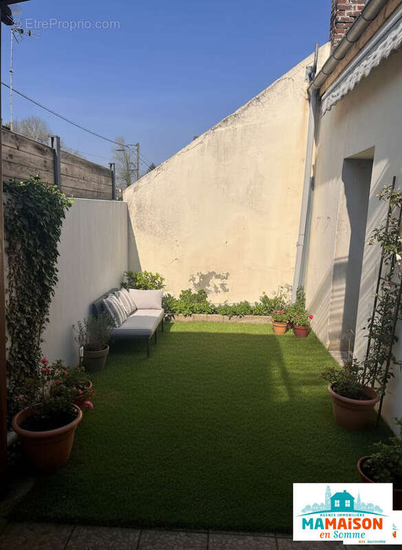 Photo retouchée : suggestion d'aménagement - Maison à FOUILLOY