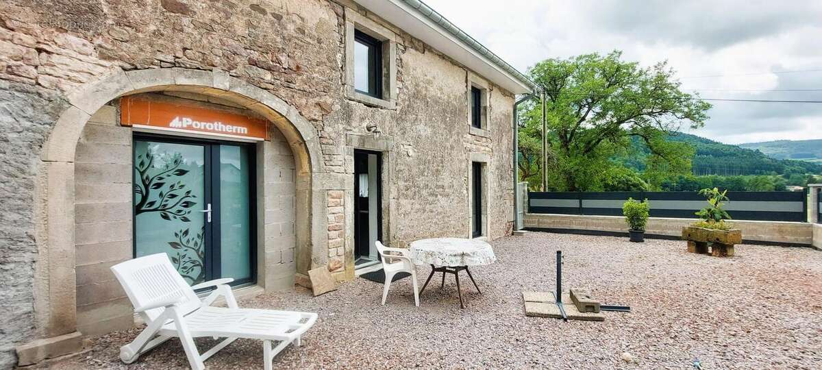 Maison à LE VAL-D&#039;AJOL