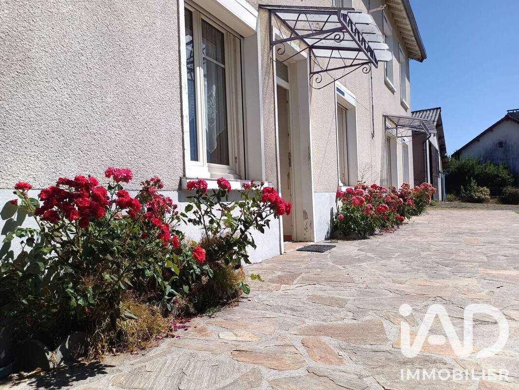 Maison 140 m² à Mialet  - photo 1