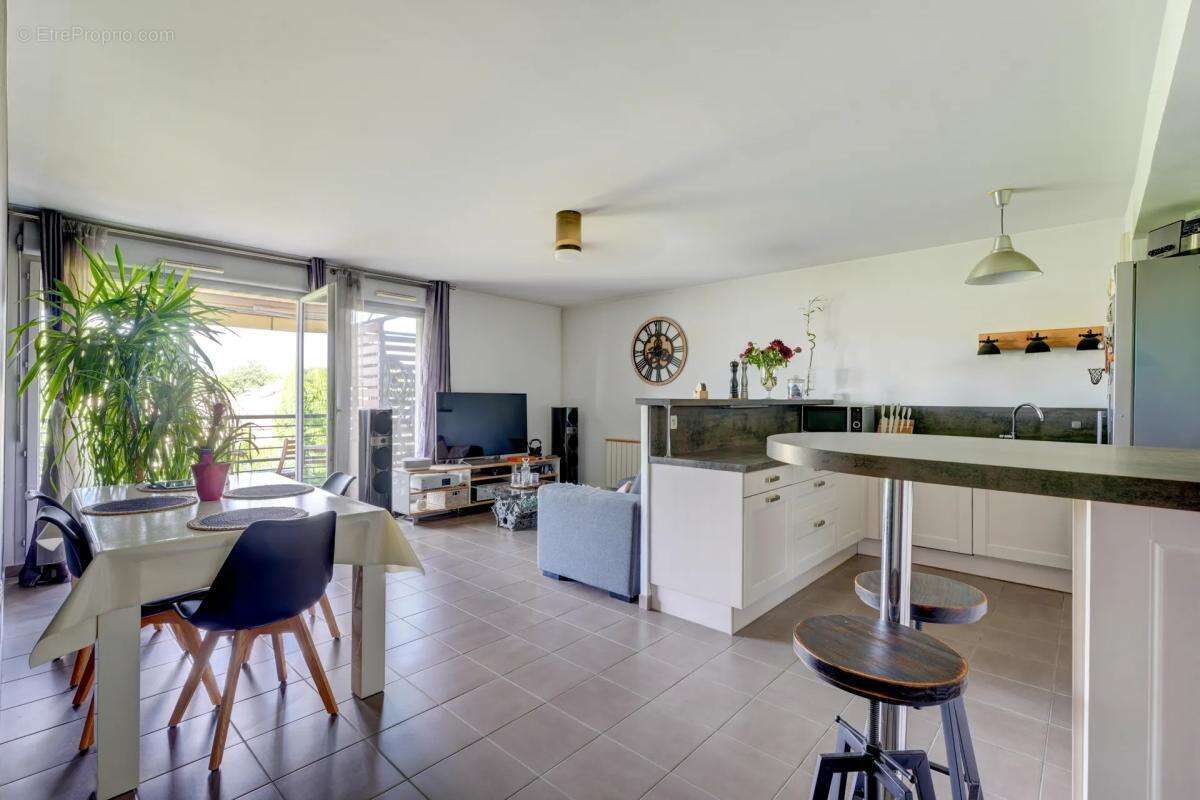Appartement à VAULX-EN-VELIN
