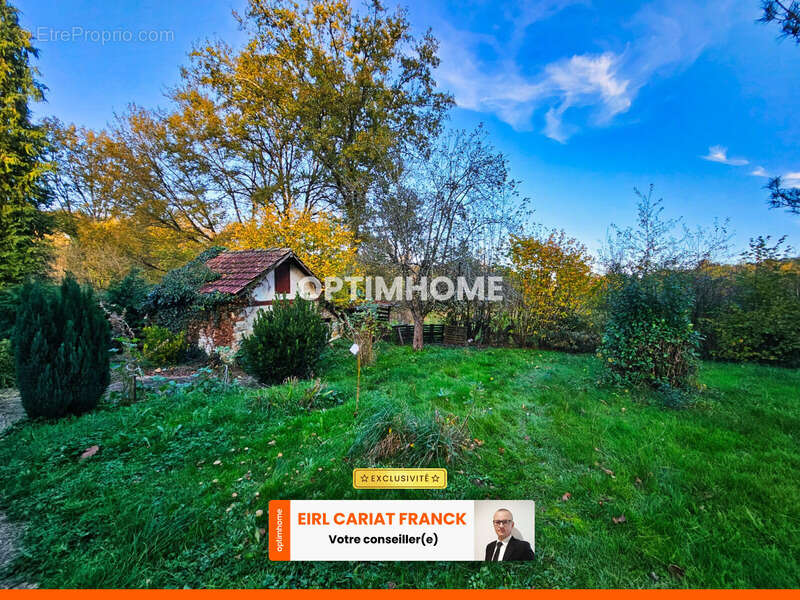 Maison à SAINT-ETIENNE-DE-FURSAC