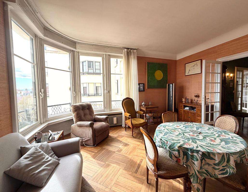 Appartement à ROANNE