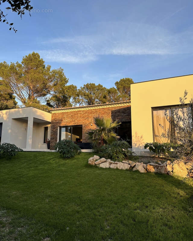 villa 122 m2 habitables sur 2362 m2 de terrain 84500 bollene - photo 9