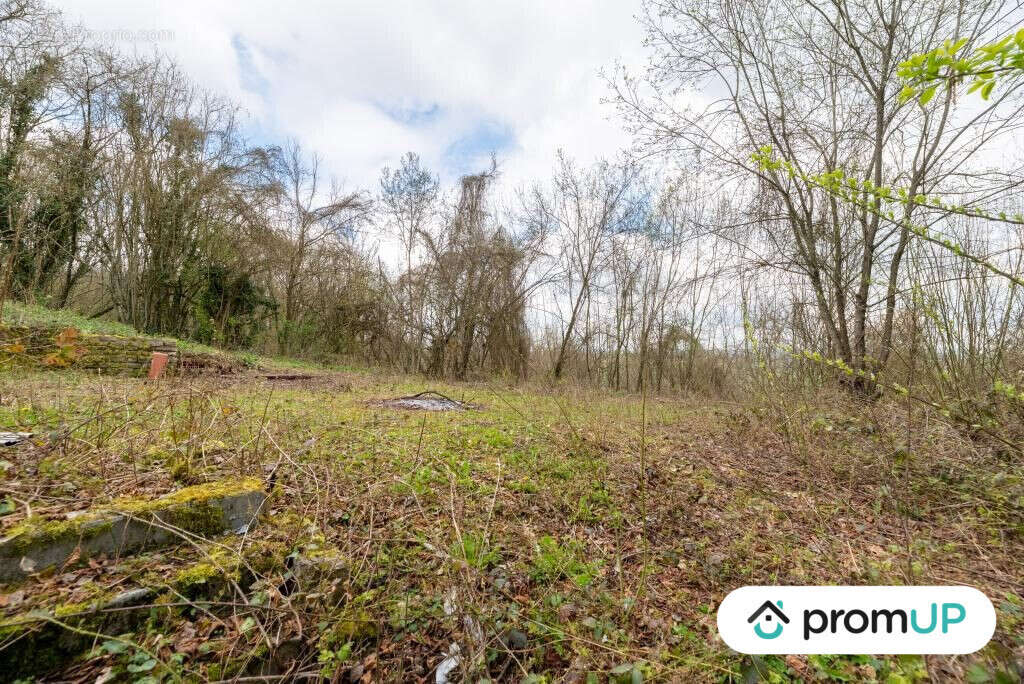 Terrain à CUIGY-EN-BRAY