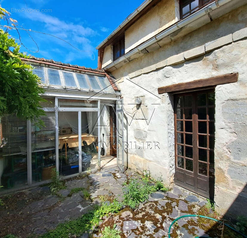 Maison à SAINTE-GENEVIEVE