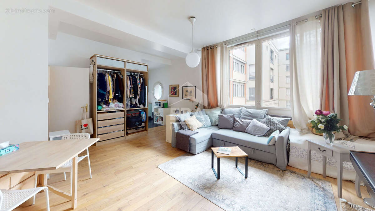 Appartement à PARIS-19E