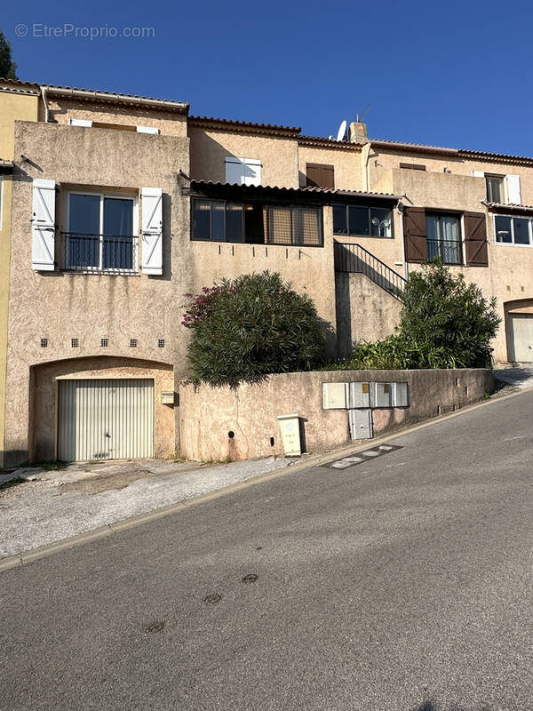 Maison à LA FARLEDE