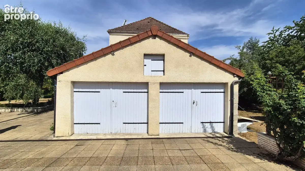 Maison 184 m² à Lavaveix-Les-Mines  - photo 7