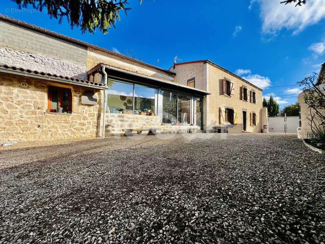 Maison à ENNEZAT