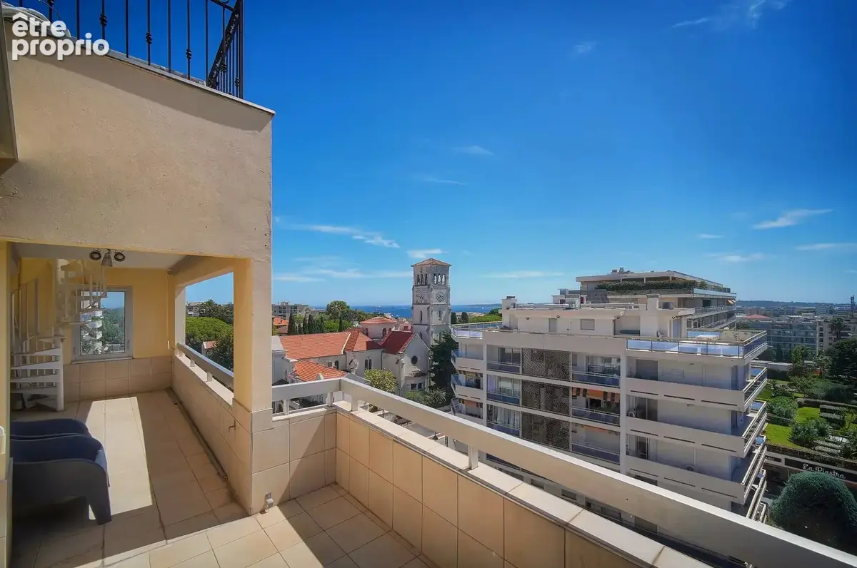 Cannes - dernier étage toit terrasse - vue mer - photo 11