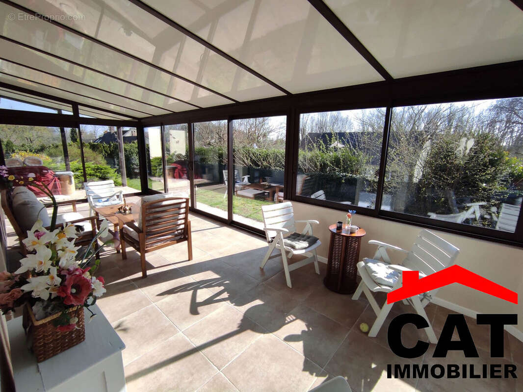 Maison à VERNOU-LA-CELLE-SUR-SEINE