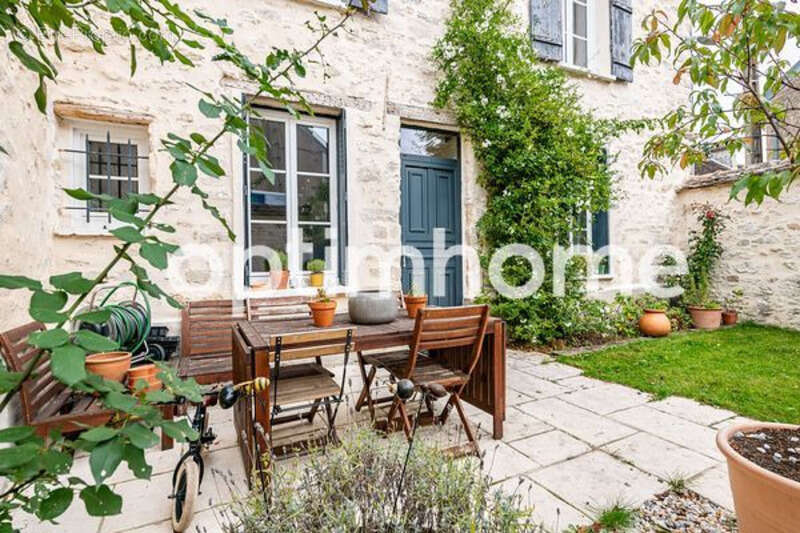 Maison à MORET-SUR-LOING