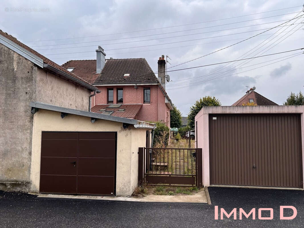 Maison à THAON-LES-VOSGES