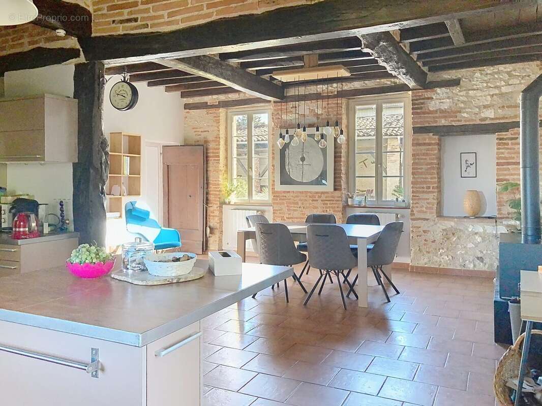 Maison à LESCURE-D&#039;ALBIGEOIS