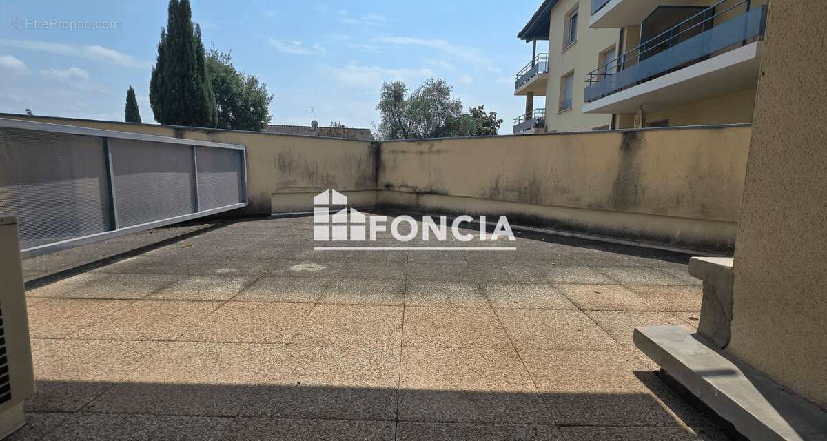 Lardennes - residence prisee - t2 - terrasse de 22 m2 - parking - cellier - piscine - photo 6