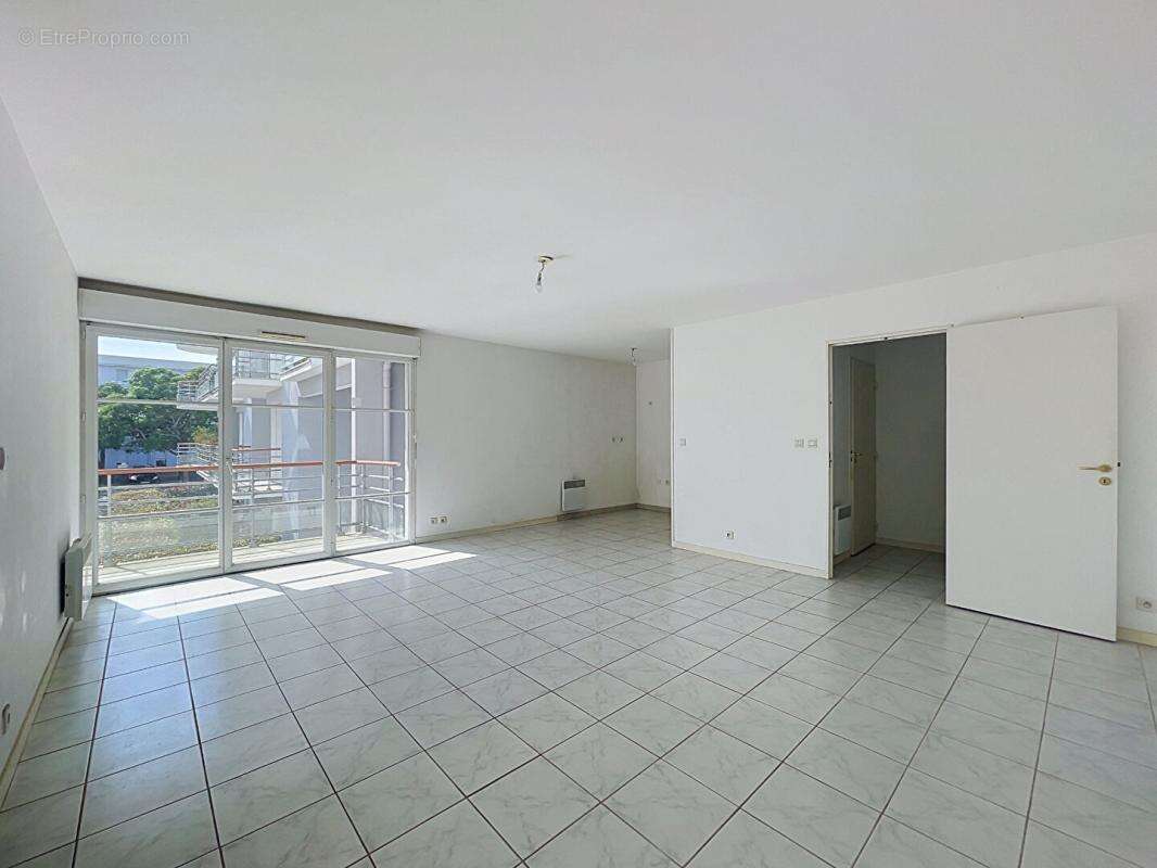 Appartement 52 m² à Saint-Nazaire  - photo 4