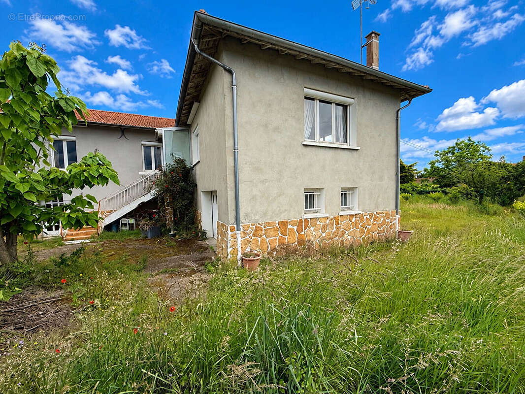 Maison à POUILLY-LES-NONAINS