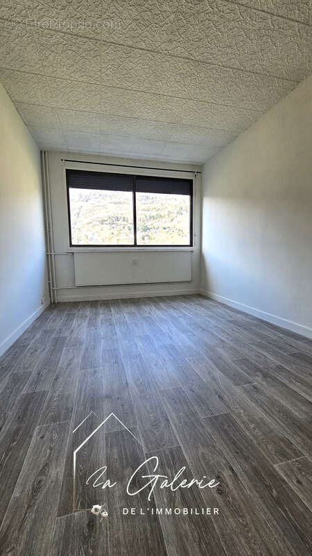 Appartement à SEYSSINET-PARISET