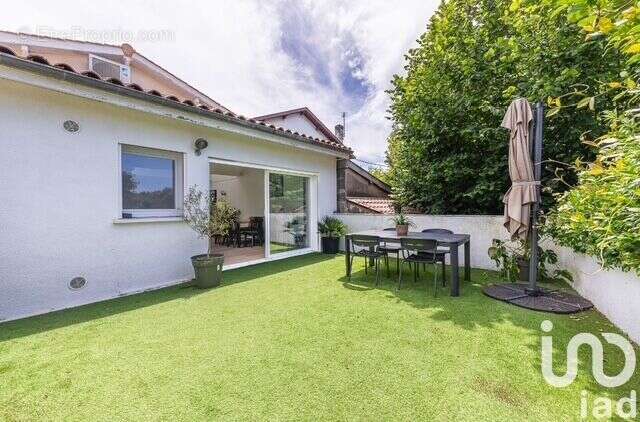 Photo 2 - Maison à CENON