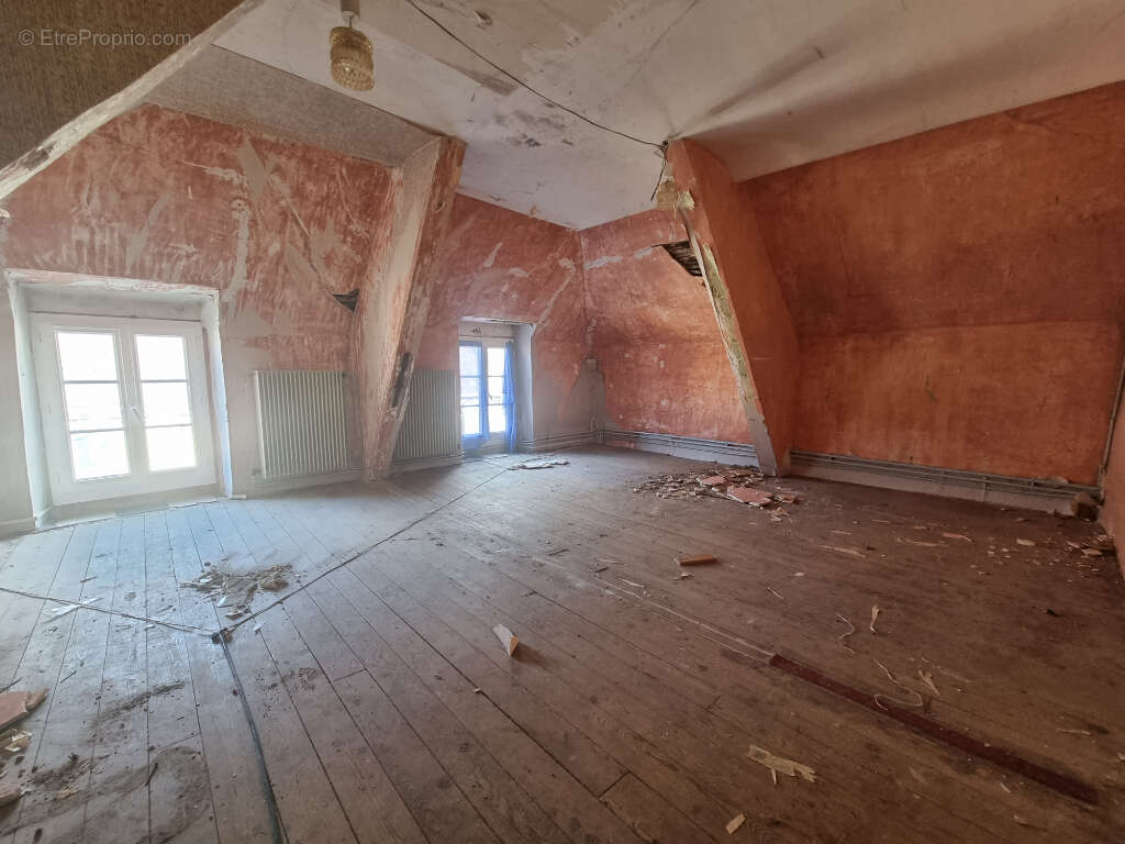 Maison à SAINT-MARTIN-DU-VIEUX-BELLEME