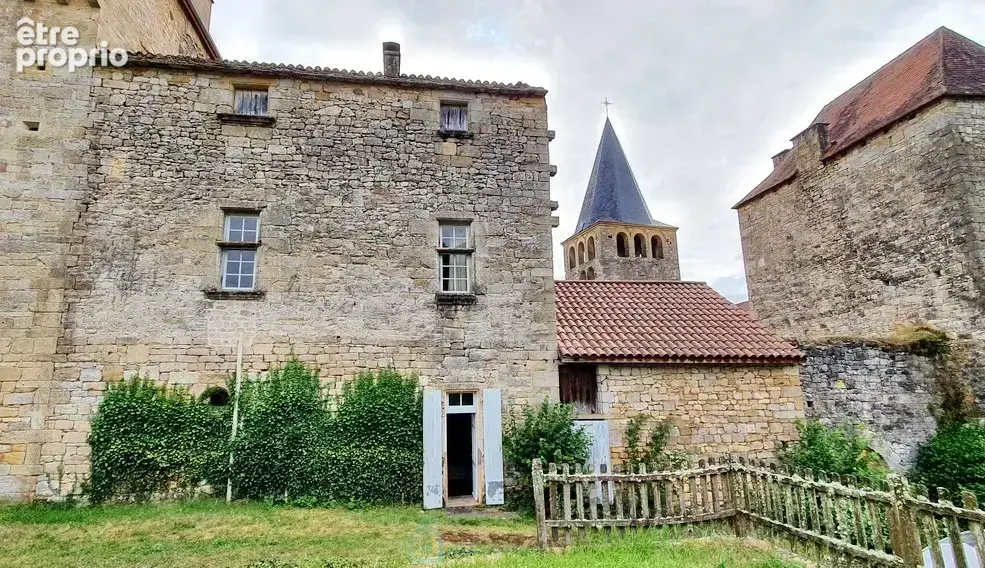 Maison à SAINT-POMPONT