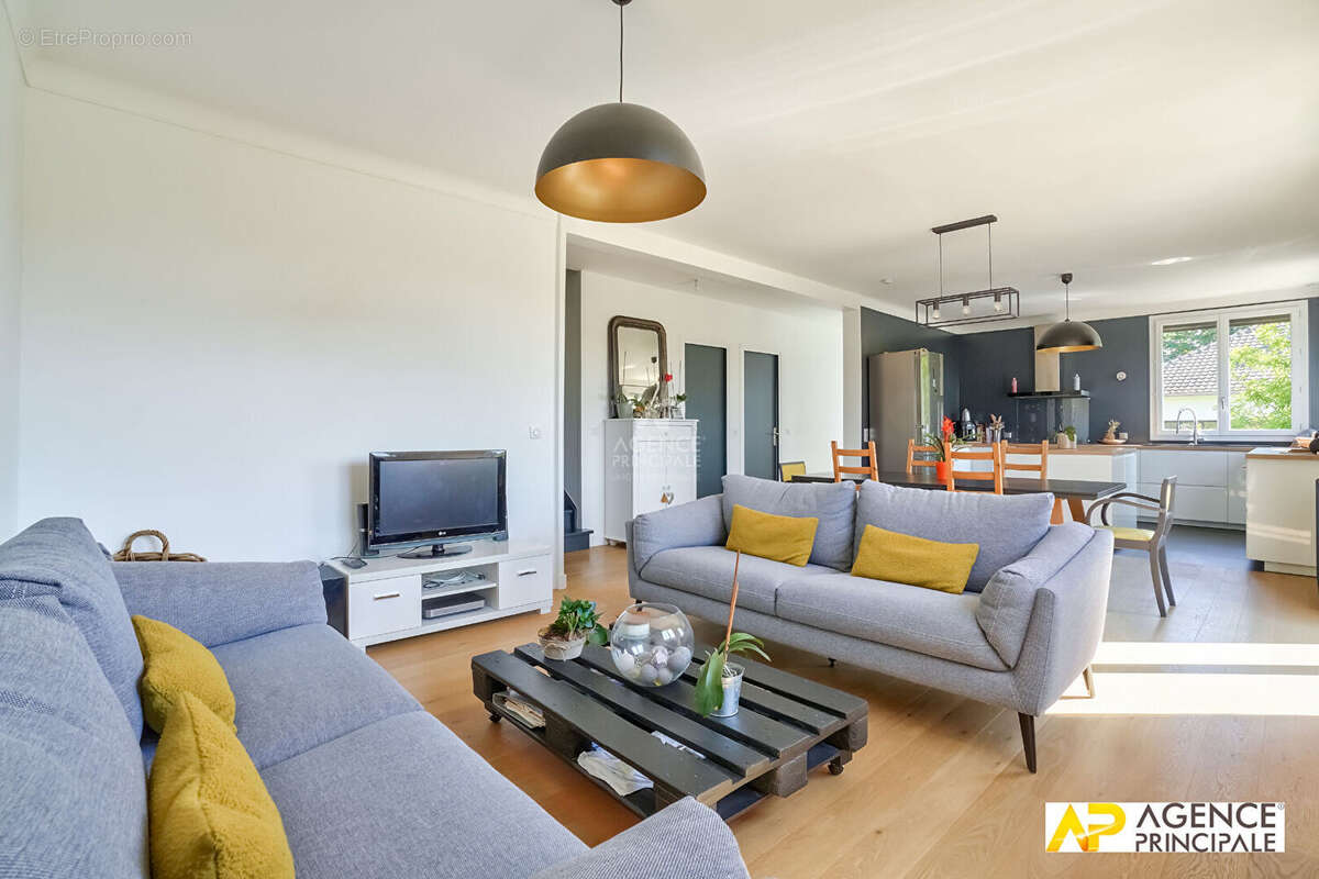 Maison à MAISONS-LAFFITTE