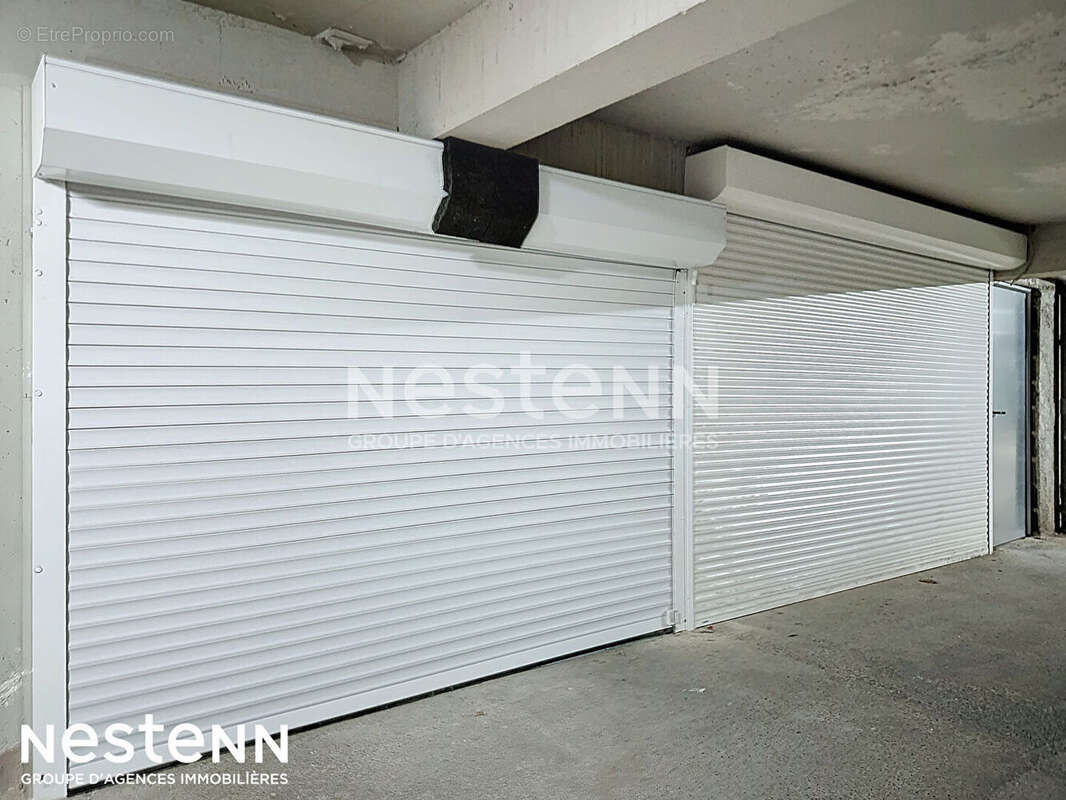 Parking à GRUISSAN