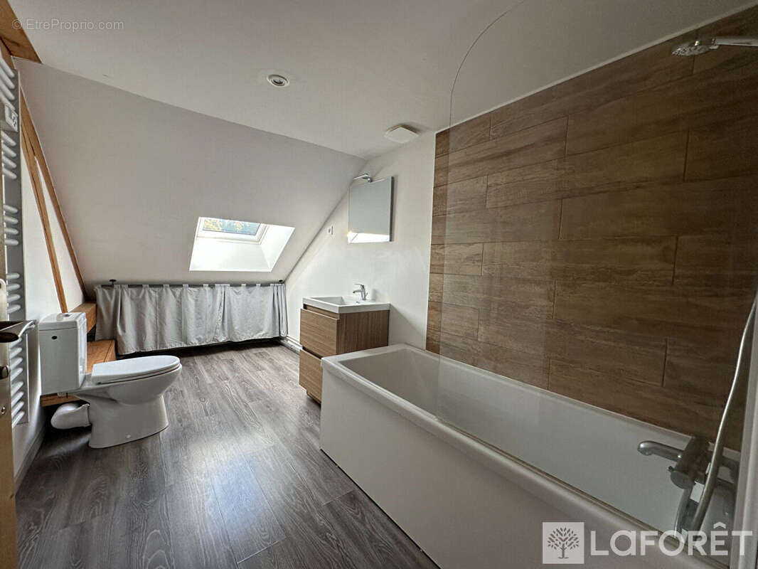 Appartement à REMORAY-BOUJEONS