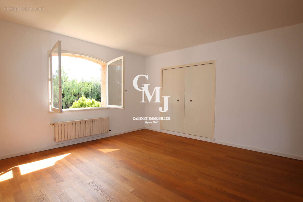 Maison à SAINT-RAPHAEL