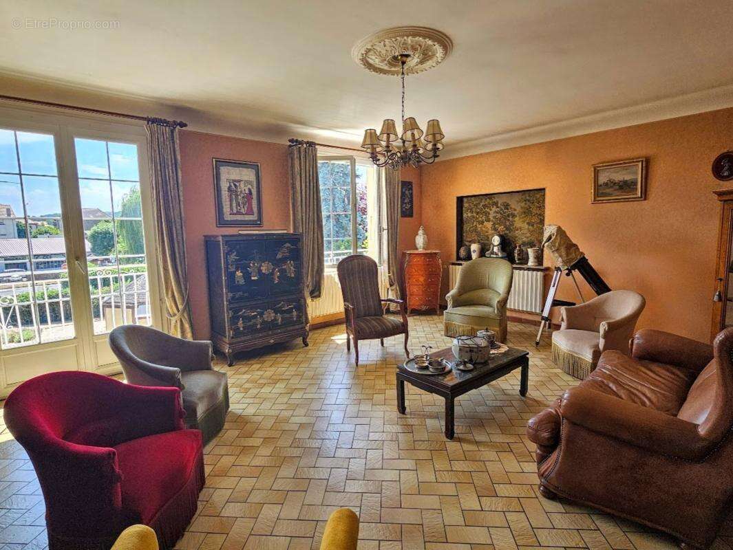 Maison 160 m² hab - 5 pièces - Grand sous sol - Terrain - Vertaizon 63 - photo 7