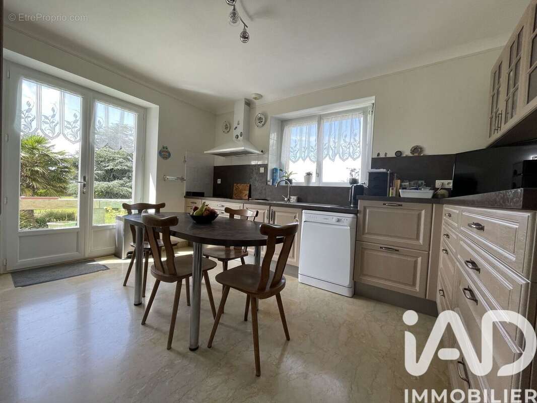 Maison 147 m² à Clohars-Fouesnant  - photo 8