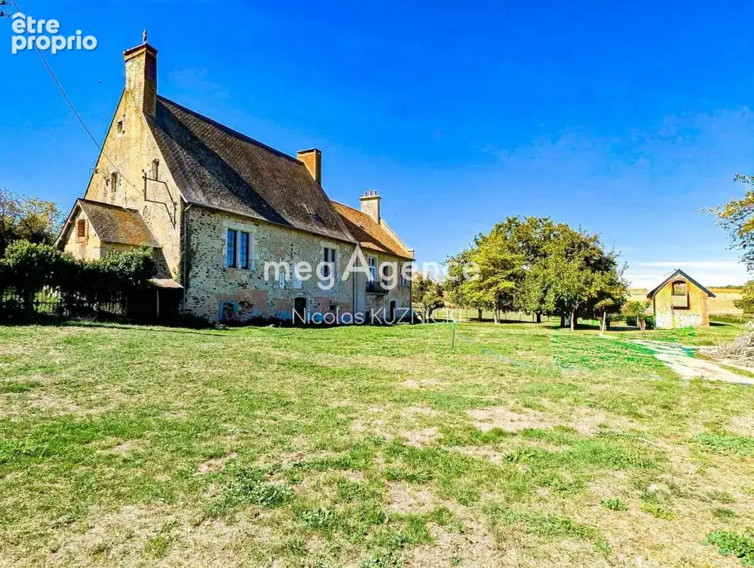 Maison à YVRE-LE-POLIN