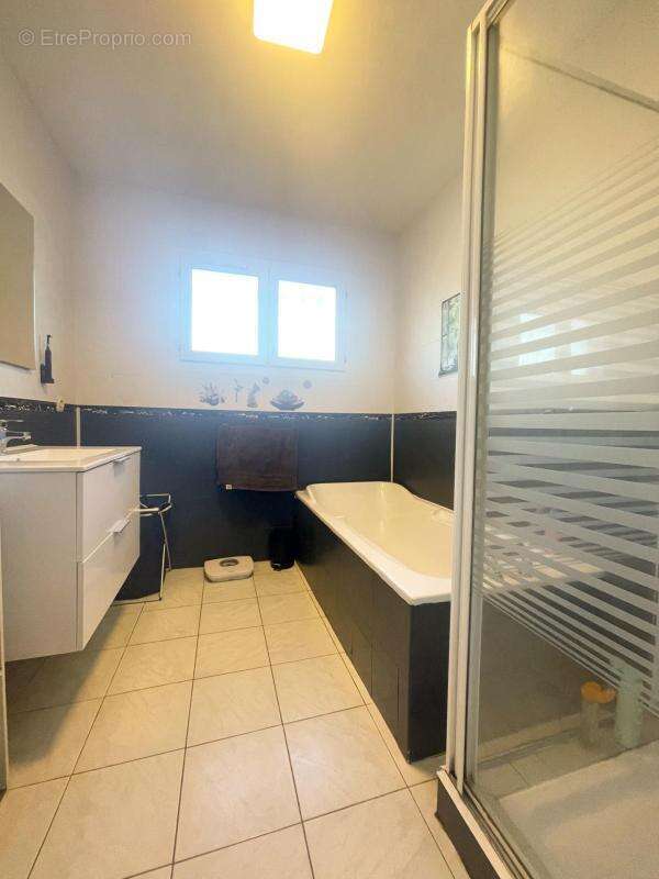 Maison à SAINT-JEAN-DU-FALGA