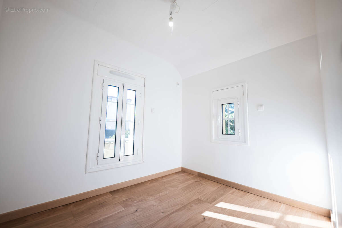 Maison à VILLENEUVE-LE-ROI